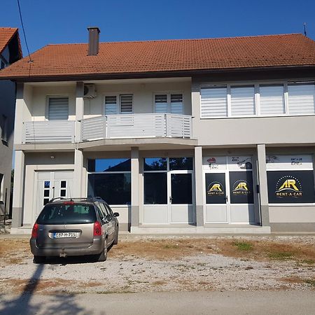 As Guesthouse Krzevici Zewnętrze zdjęcie