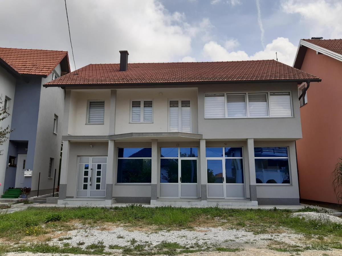 As Guesthouse Krzevici Zewnętrze zdjęcie