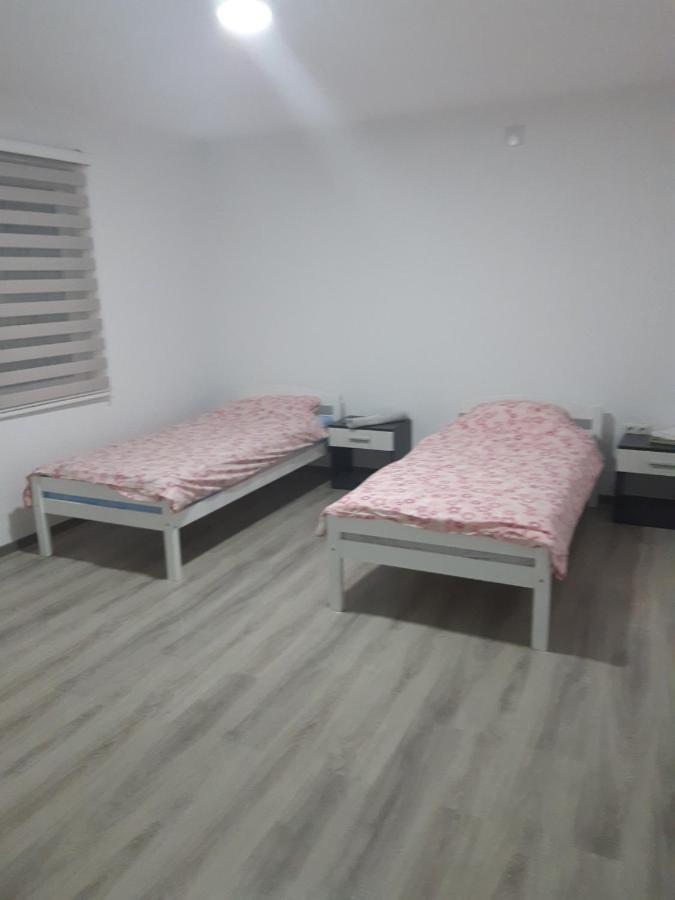 As Guesthouse Krzevici Zewnętrze zdjęcie